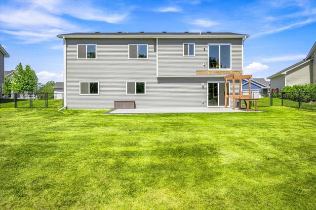25707 Euclid Avenue, Wyoming, MN 55092
