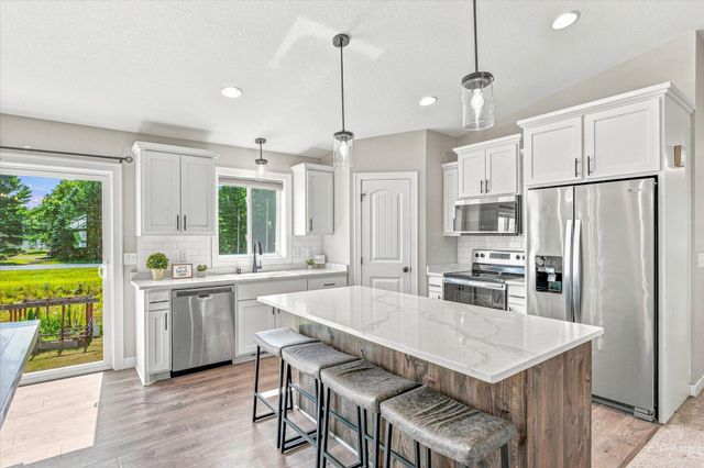 25707 Euclid Avenue, Wyoming, MN 55092