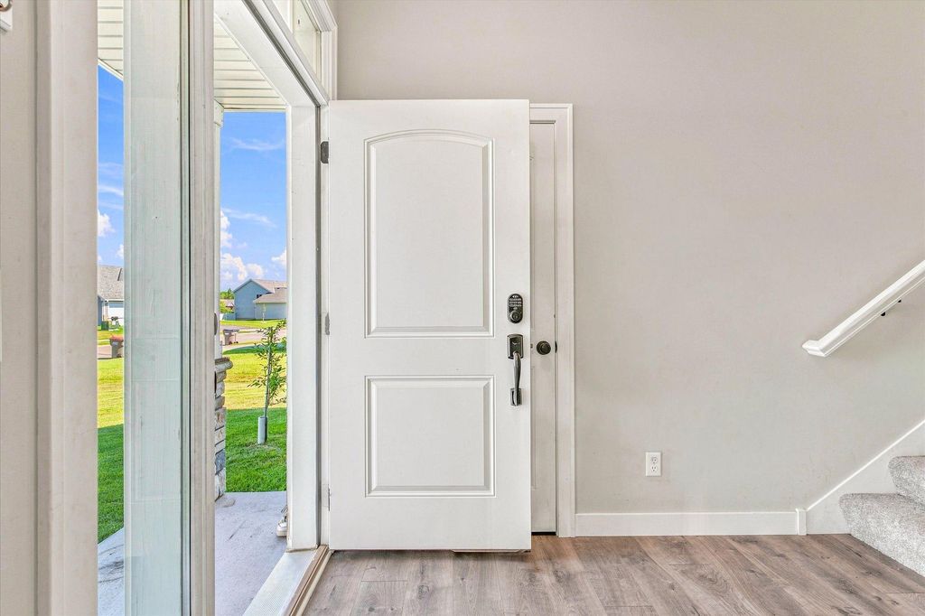 25707 Euclid Avenue, Wyoming, MN 55092 — photo 4