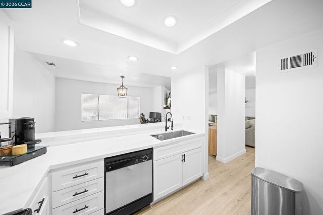 1991 Central Ave 15, Highland, CA 92346