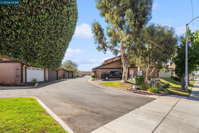 1991 Central Ave 15, Highland, CA 92346