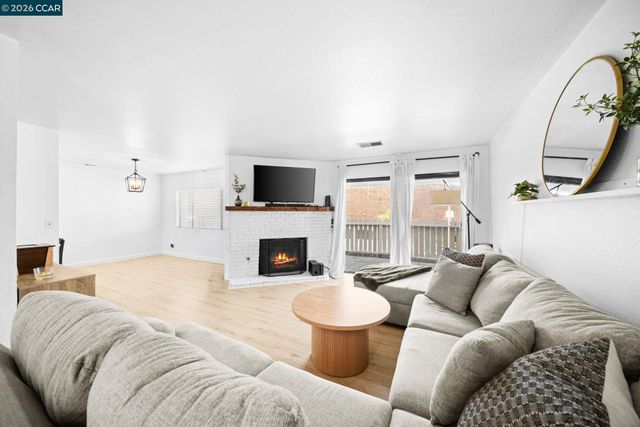 1991 Central Ave 15, Highland, CA 92346