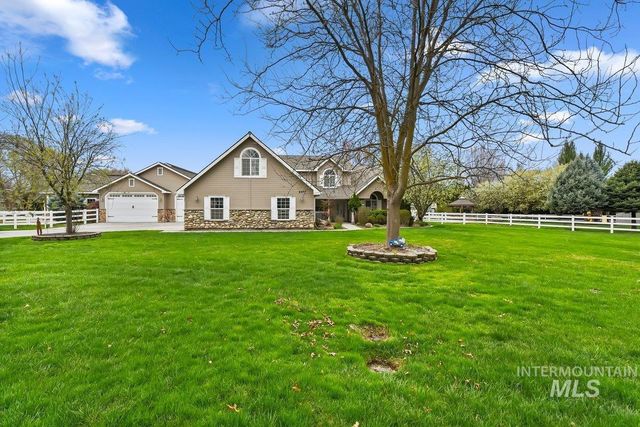 2477 W Conifer St, Eagle, ID 83616
