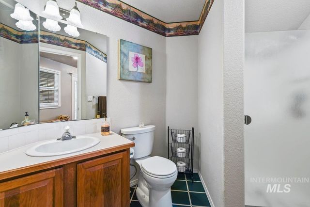 2477 W Conifer St, Eagle, ID 83616
