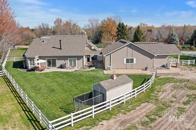 2477 W Conifer St, Eagle, ID 83616