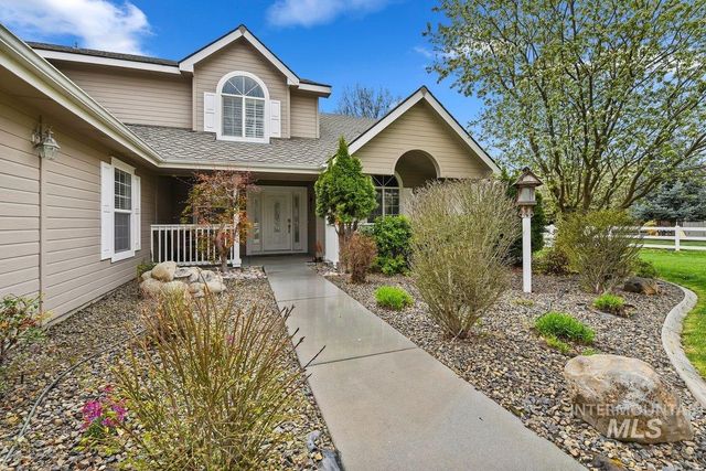 2477 W Conifer St, Eagle, ID 83616