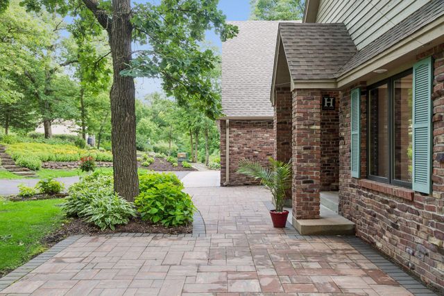 9440 Abigail Court, Inver Grove Heights, MN 55077