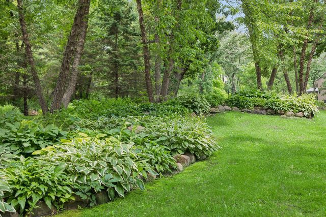 9440 Abigail Court, Inver Grove Heights, MN 55077