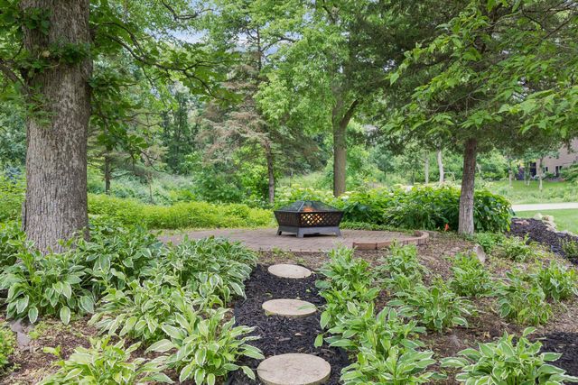 9440 Abigail Court, Inver Grove Heights, MN 55077