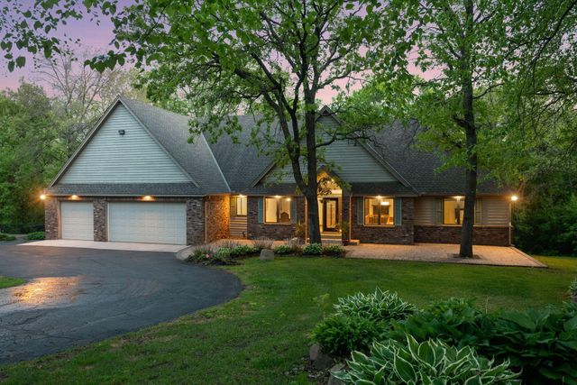 9440 Abigail Court, Inver Grove Heights, MN 55077