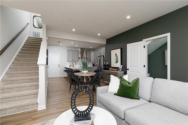 332 Skylar SE Court, Atlanta, GA 30315