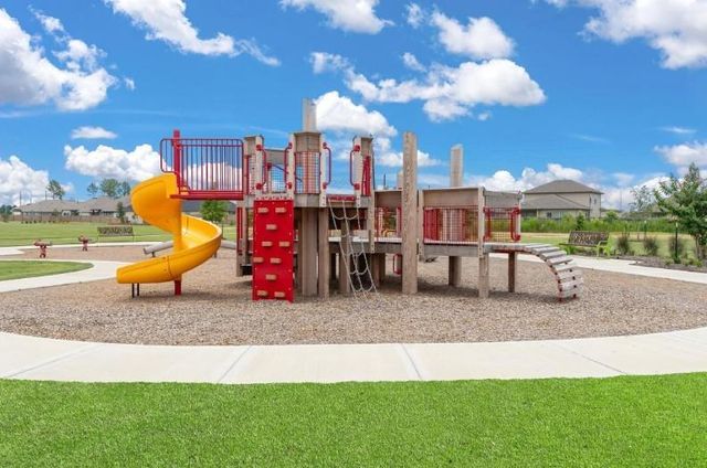 2402 Garden Arbor, Tomball, TX 77375