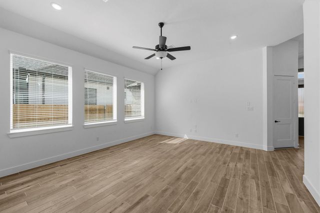 2402 Garden Arbor, Tomball, TX 77375