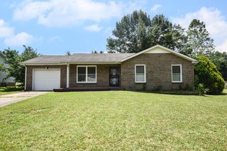 216 Bob White Drive, Clarksville, TN 37042