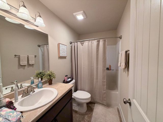 4946 Arrowhead Lane, Olive Branch, MS 38654