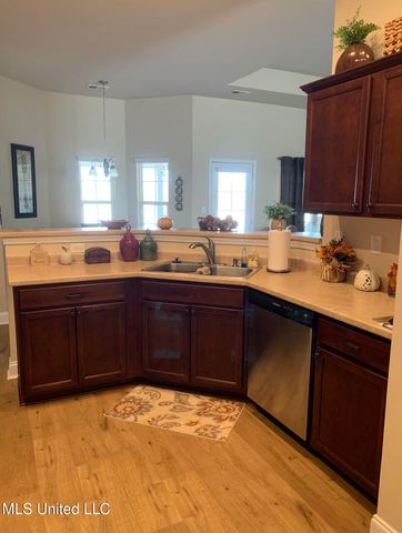 4946 Arrowhead Lane, Olive Branch, MS 38654