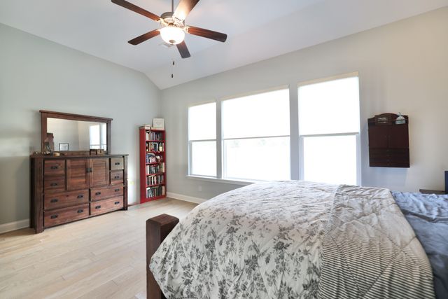 511 Oakvale Ln, Mount Juliet, TN 37122