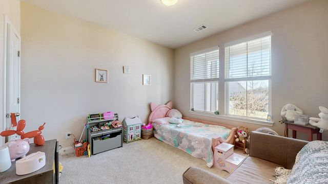 511 Oakvale Ln, Mount Juliet, TN 37122