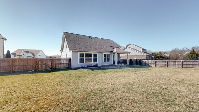 511 Oakvale Ln, Mount Juliet, TN 37122