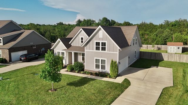 511 Oakvale Ln, Mount Juliet, TN 37122