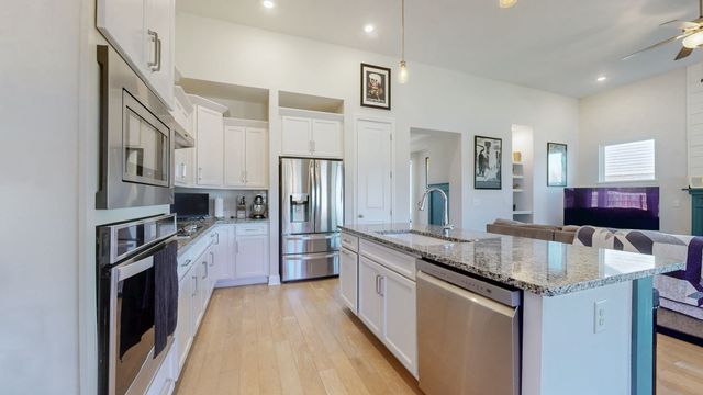 511 Oakvale Ln, Mount Juliet, TN 37122