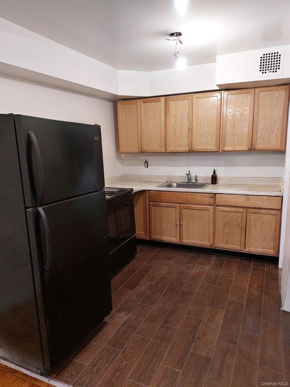 3030 71st Street 2, East Elmhurst, NY 11370