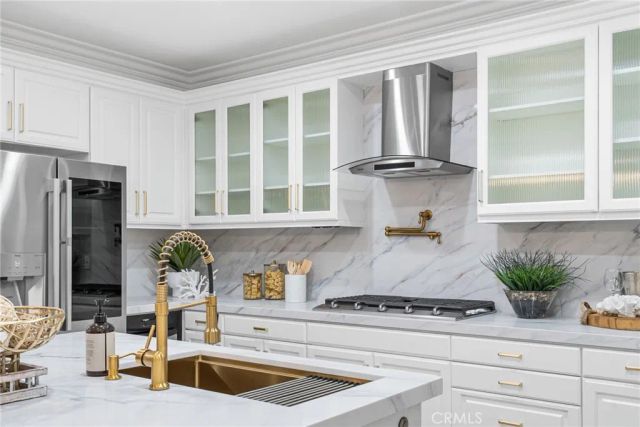 304 Goldenwest Street, Huntington Beach, CA 92648