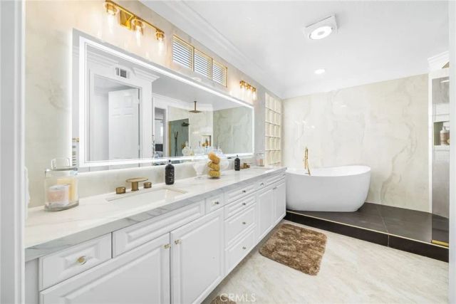 304 Goldenwest Street, Huntington Beach, CA 92648