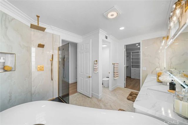 304 Goldenwest Street, Huntington Beach, CA 92648