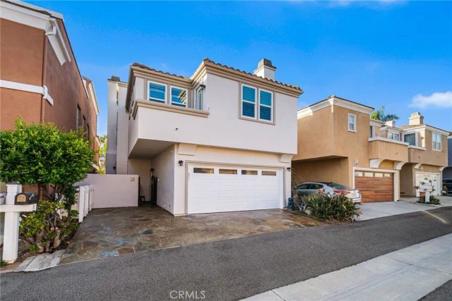 304 Goldenwest Street, Huntington Beach, CA 92648