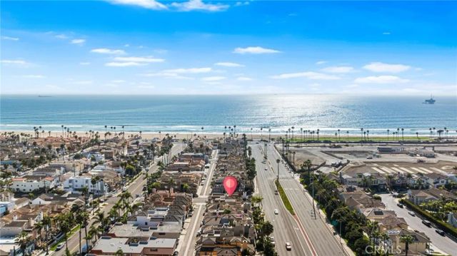 304 Goldenwest Street, Huntington Beach, CA 92648