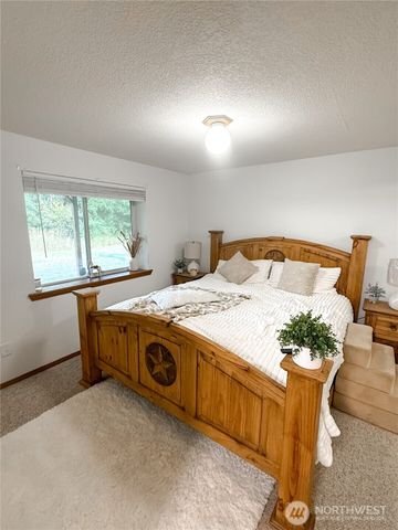32115 71st Court St E, Eatonville, WA 98328