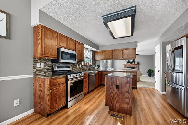 354 Highgrove Place Drive, O'fallon, MO 63366