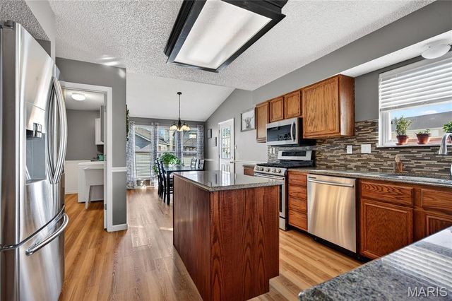 354 Highgrove Place Drive, O'fallon, MO 63366