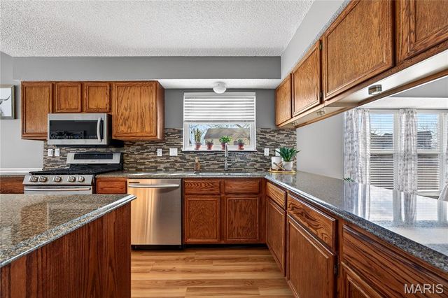 354 Highgrove Place Drive, O'fallon, MO 63366