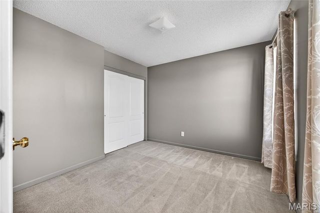 354 Highgrove Place Drive, O'fallon, MO 63366