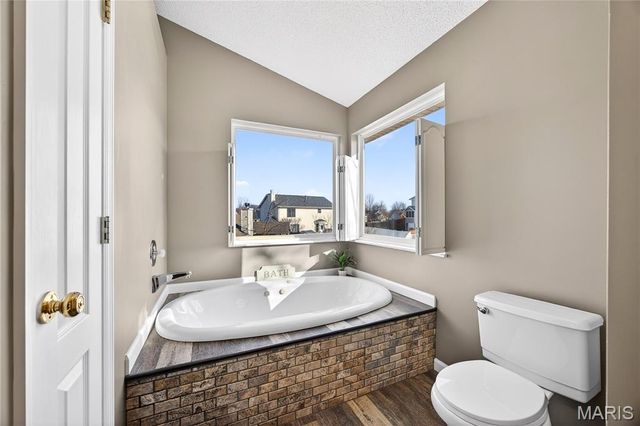 354 Highgrove Place Drive, O'fallon, MO 63366