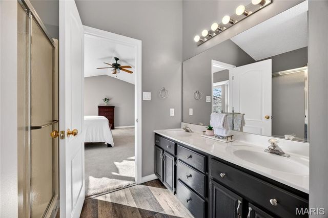 354 Highgrove Place Drive, O'fallon, MO 63366