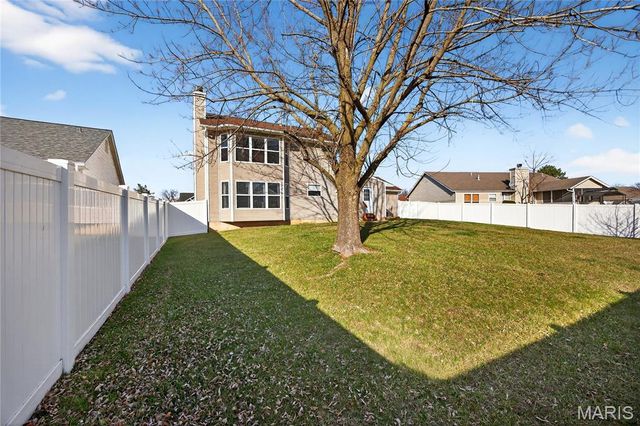 354 Highgrove Place Drive, O'fallon, MO 63366