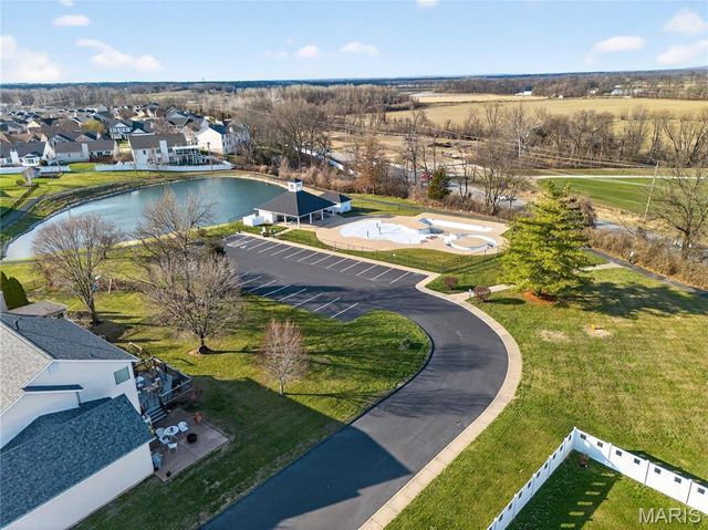 354 Highgrove Place Drive, O'fallon, MO 63366