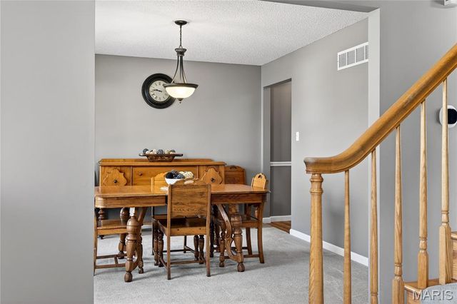 354 Highgrove Place Drive, O'fallon, MO 63366