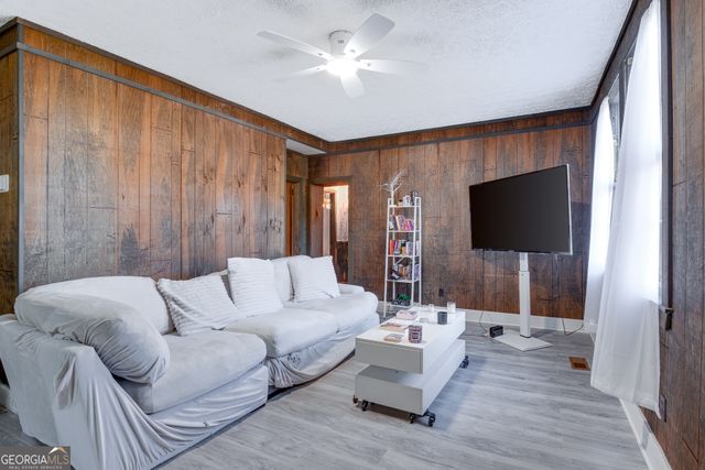 5 Seventh Street, Gainesville, GA 30504