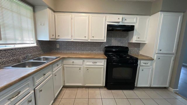 8303 Saint Lo Road, Houston, TX 77033