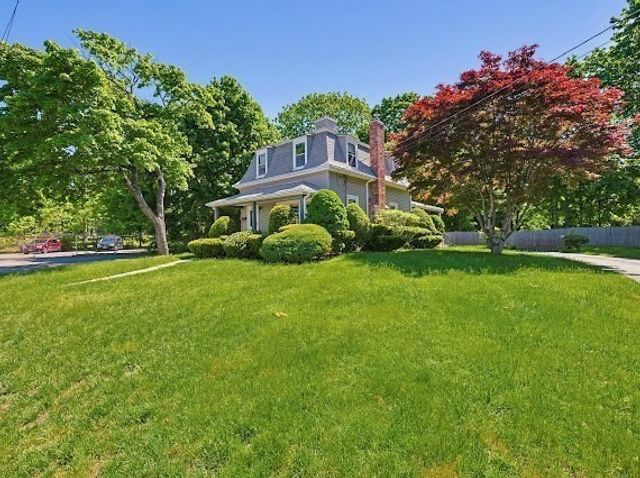 21 Park Ave, Stoughton, MA 02072
