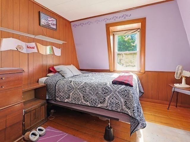21 Park Ave, Stoughton, MA 02072