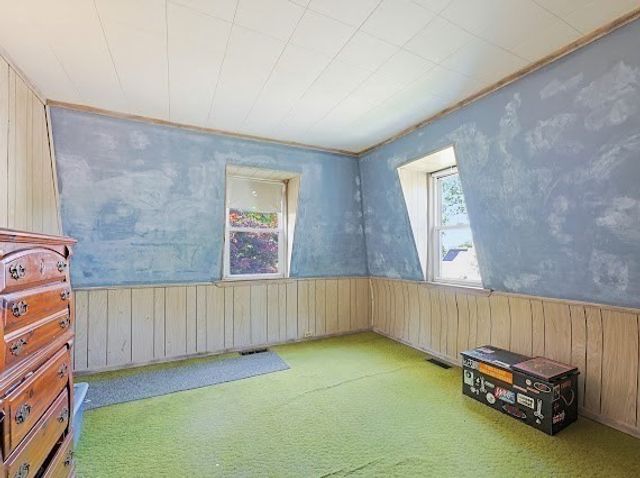 21 Park Ave, Stoughton, MA 02072