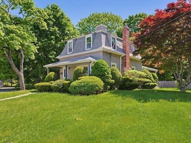 21 Park Ave, Stoughton, MA 02072
