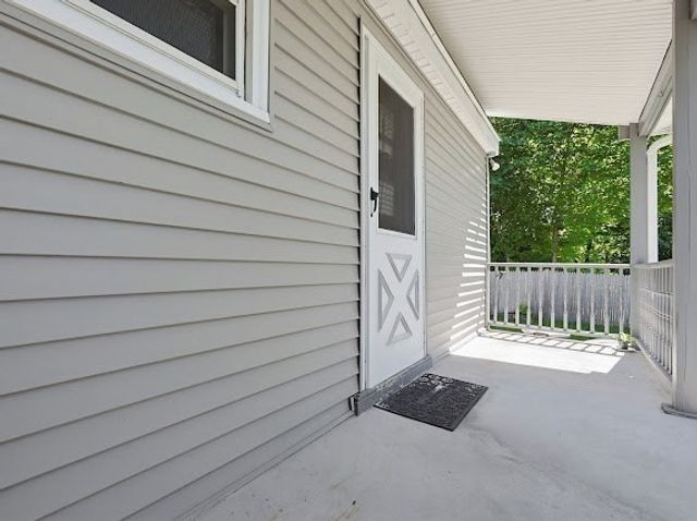 21 Park Ave, Stoughton, MA 02072