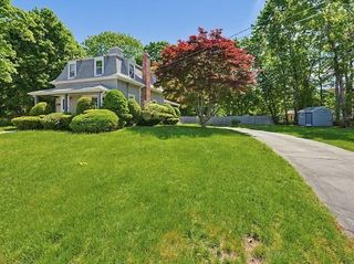 21 Park Ave, Stoughton, MA 02072
