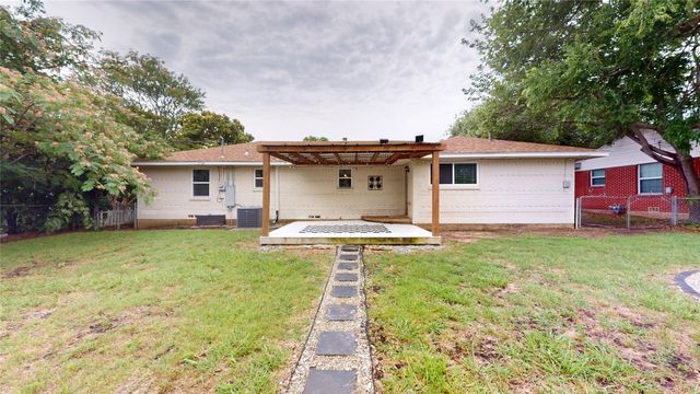 834 Inwood Drive, Mckinney, TX 75069